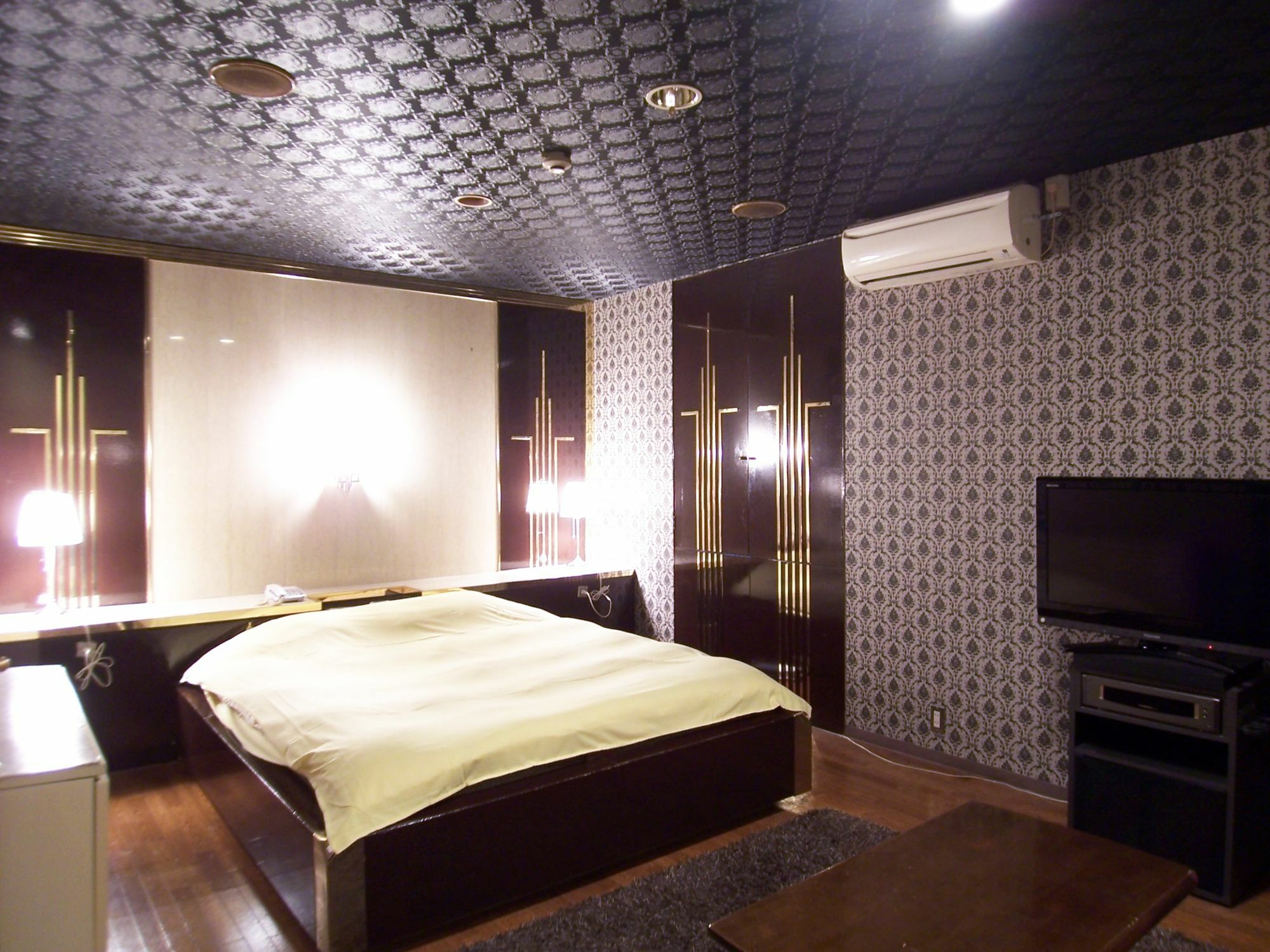 Hotel Pyramid (Adults Only) Himeji Ngoại thất bức ảnh